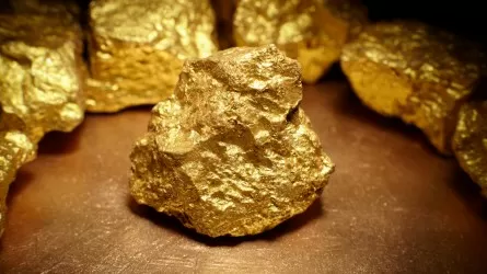 По 1,8 тыс. долларов за унцию торгуется золото