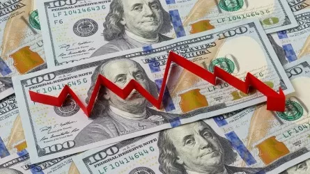 Доллар дешевеет к мировым валютам после заседания ФРС США