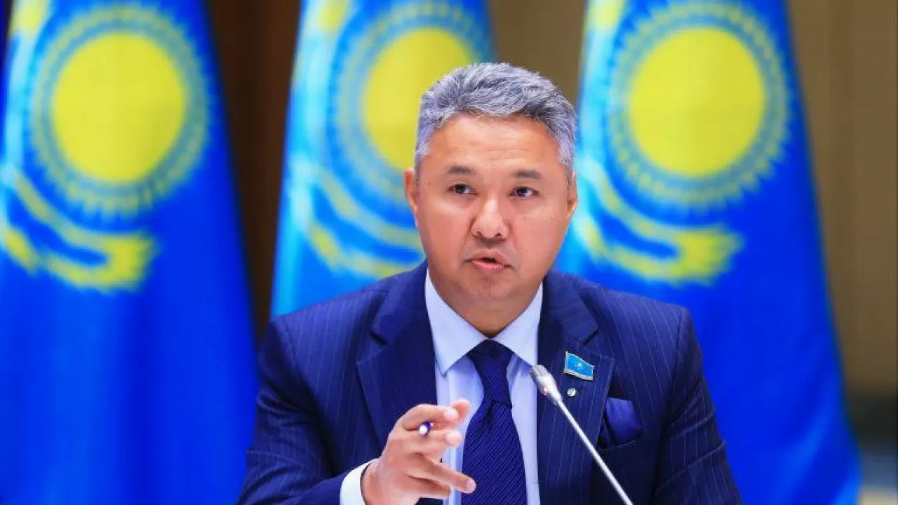 Азат Перуашев: "Ақ жол" партиясы сайлаудағы бірқатар заң бұзушылық бойынша өтініштер дайындап жатыр 