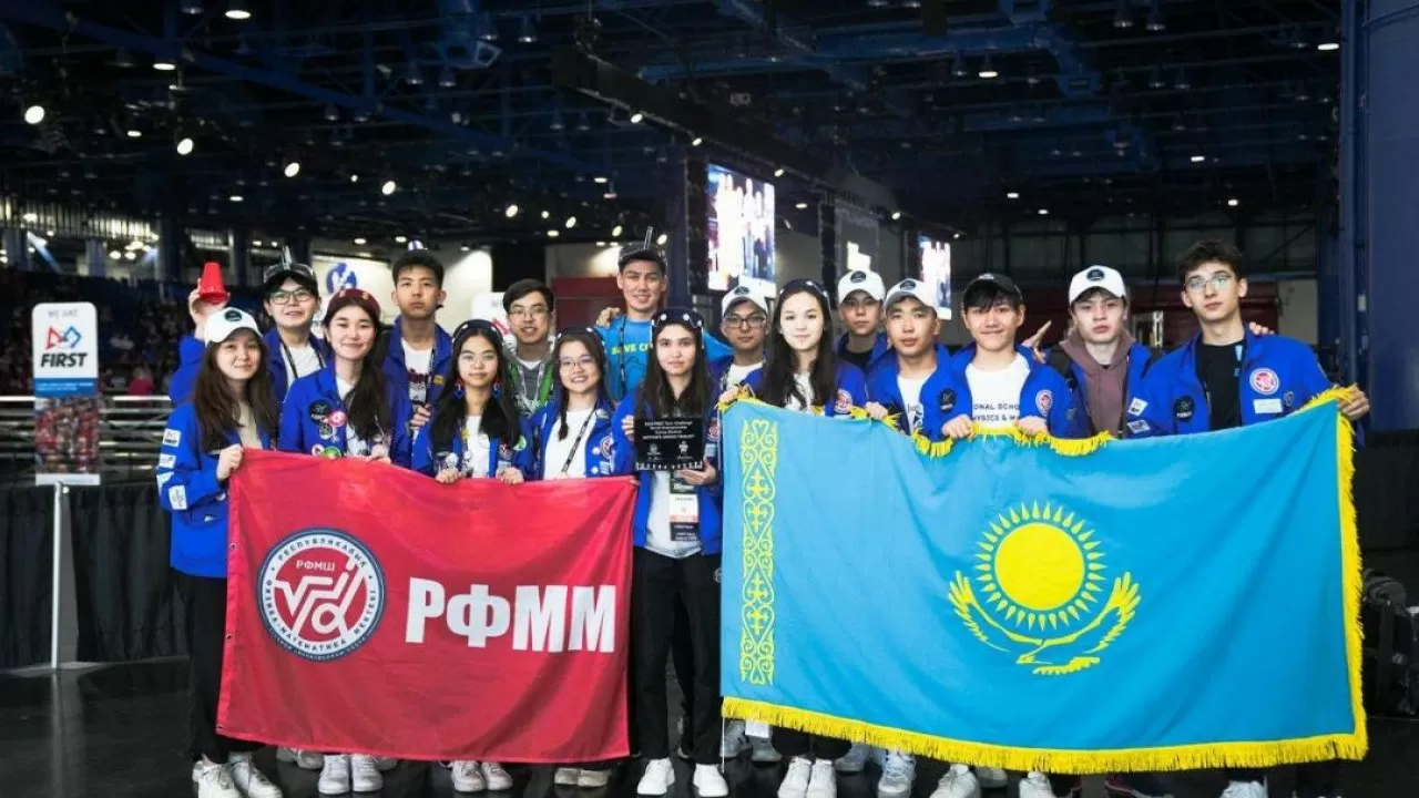 Қазақстан оқушылары FIRST World Championship дүниежүзілік чемпионатында бірден үш номинацияға қол жеткізді