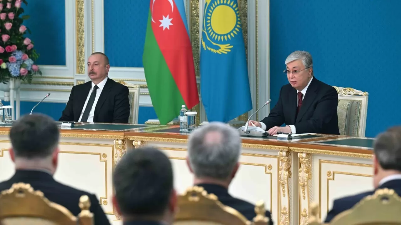 Әзербайжан президентінің Қазақстанға ресми сапары аясында 6 құжатқа қол қойылды