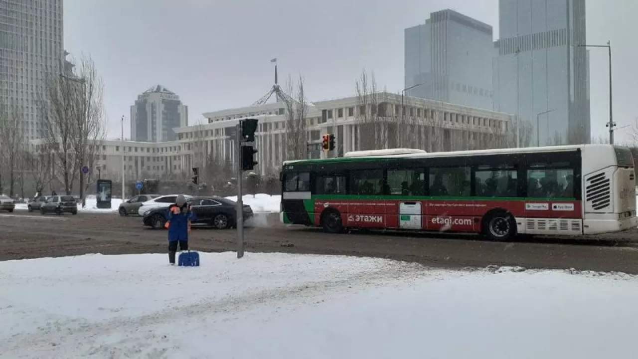 Бүгін Астанада қайта қар жауды