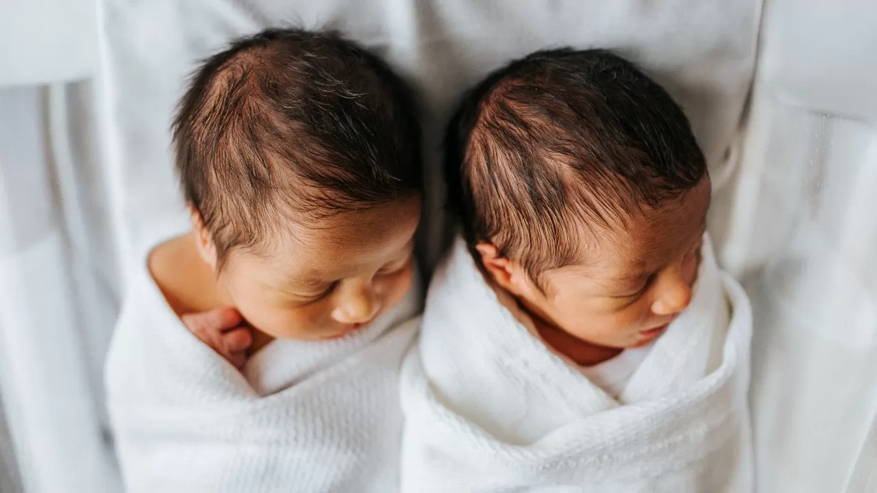 Впервые робот помог зачать ребенка – родились близнецы