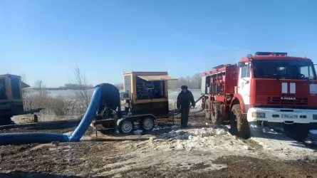 Қостанай облысы Железнодорожное ауылындағы алты тұрғын үйден еріген қар суы сорылды