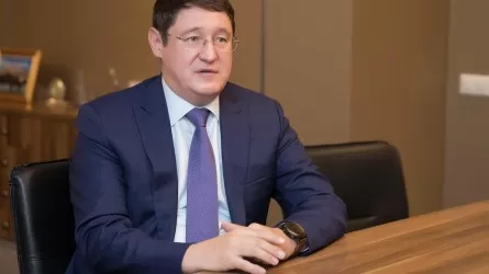 Алмасадам Саткалиев прокомментировал пикет нефтяников возле здания минэнерго