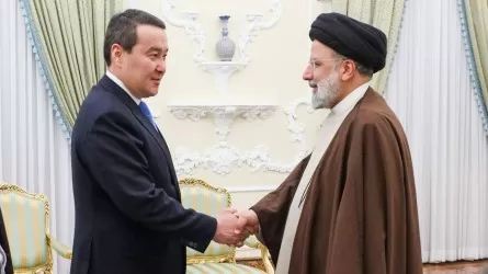 Алихан Смаилов провел встречу с президентом Ирана