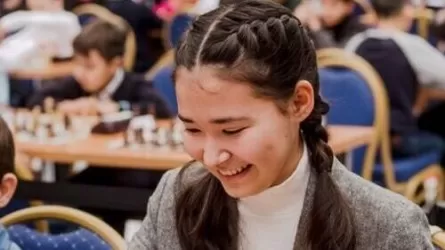 Казахстанка выиграла у четырехкратной чемпионки мира по шахматам 