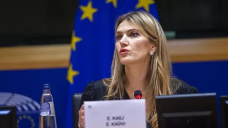 Ева Кайли қамаудан босатылып, үй қамағына алынды