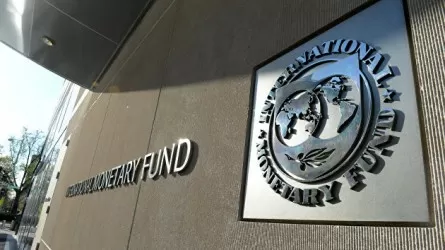Украина получила первый транш от МВФ