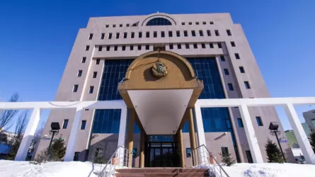 Чаще всего в Конституционный суд обращаются жители Астаны и Алматы