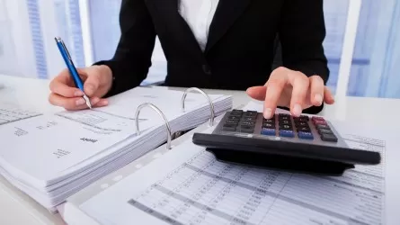 В пять раз замедлился рост налоговых поступлений в Казахстане