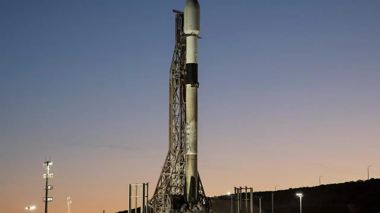 SpaceX в третий раз перенесла запуск ракеты с военными спутниками США