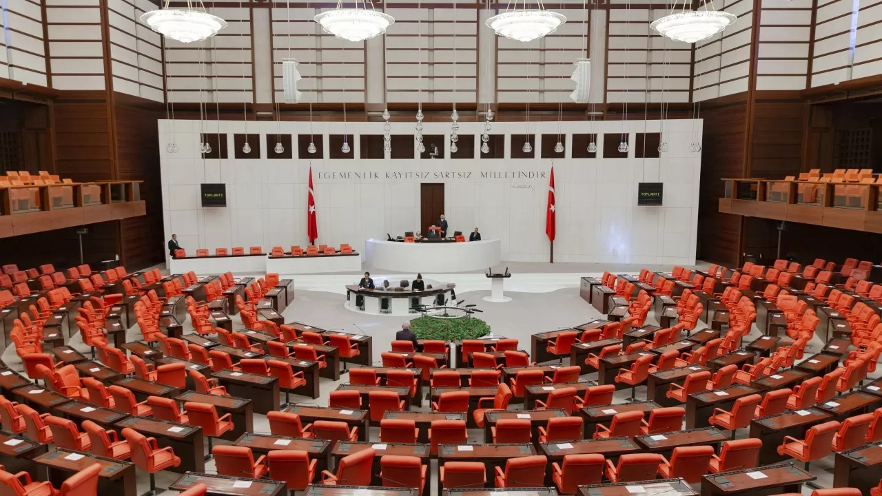 Итоги выборов в парламент Турции: у партии Эрдогана 268 мест из 600