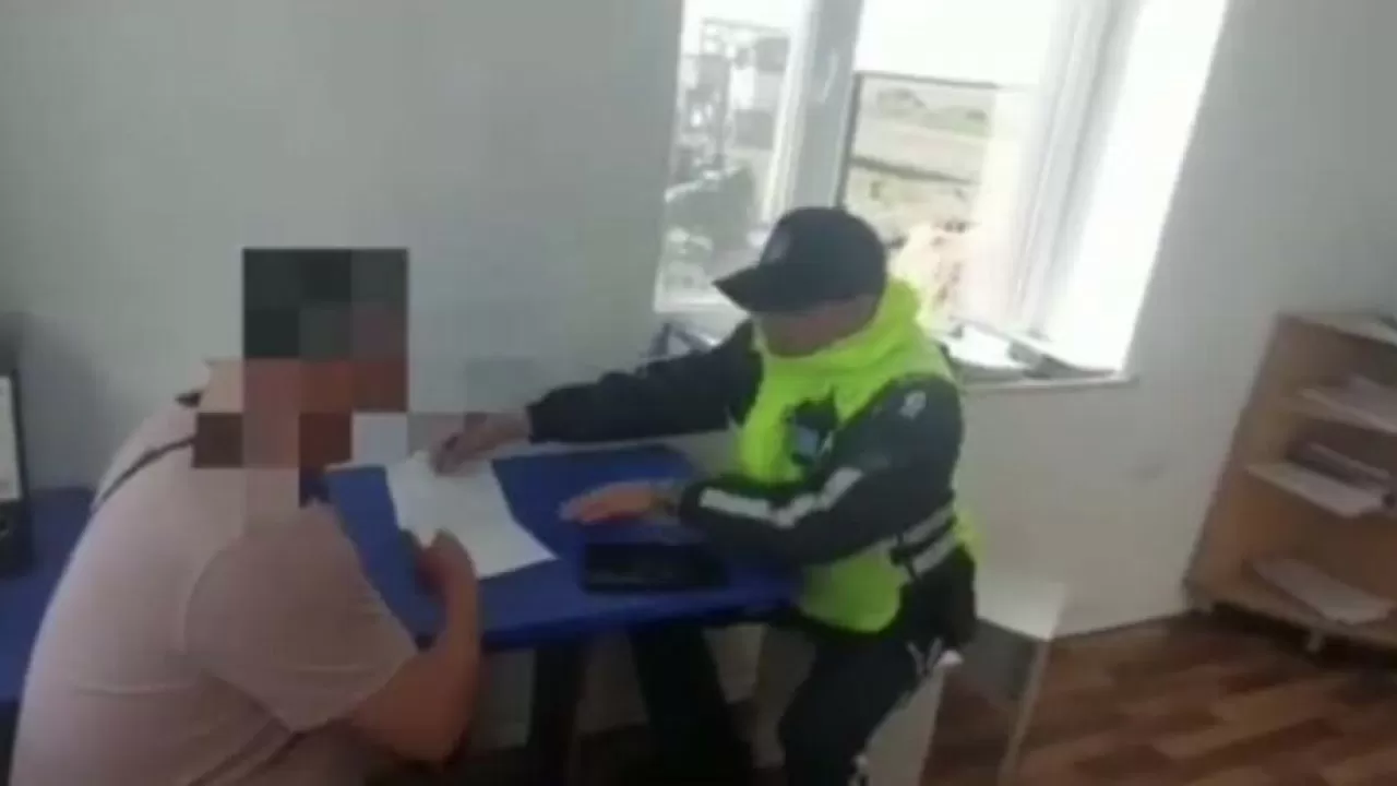 Ақтөбе облысында мас күйдегі автобус жүргізушісі ұсталды
