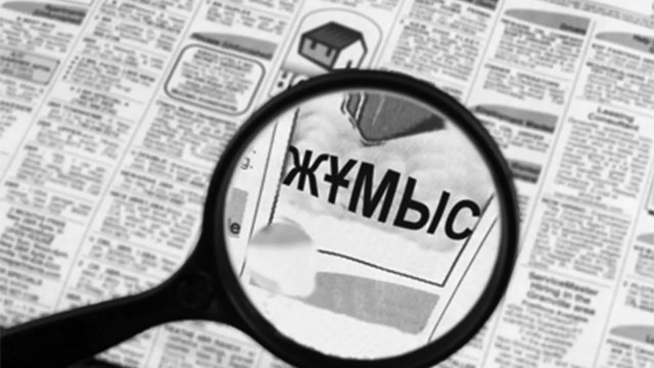 Университет немесе колледж бітірген түлектердің 40 пайызы жұмыс таппайды