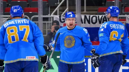Казахстан практически сохранил место в элите хоккейного ЧМ