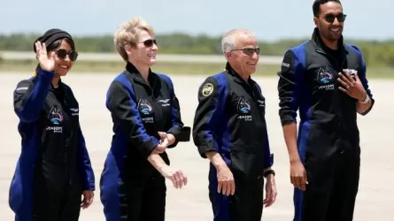 Космических туристов отправила SpaceX на МКС
