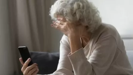 82-летняя жительница Астаны лишилась 3 тыс. долларов после ночного звонка