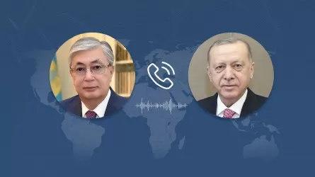 Токаев поздравил Эрдогана с победой в первом туре президентских выборов в Турции