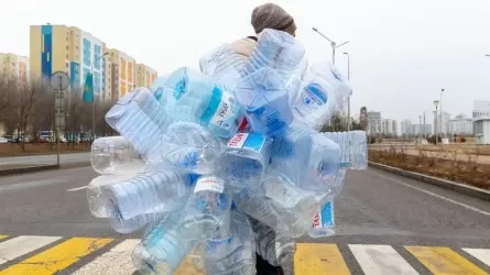 Почему Казахстан сортирует и перерабатывает лишь четверть своего мусора?