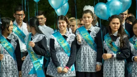 Биыл 172 мың қазақстандық оқушы 11 сынып бітіреді