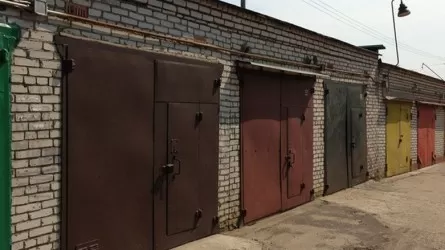  В Атырау массово обворовывают частные гаражи