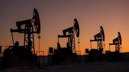 В апреле цены на нефть упали более чем на 6,5%