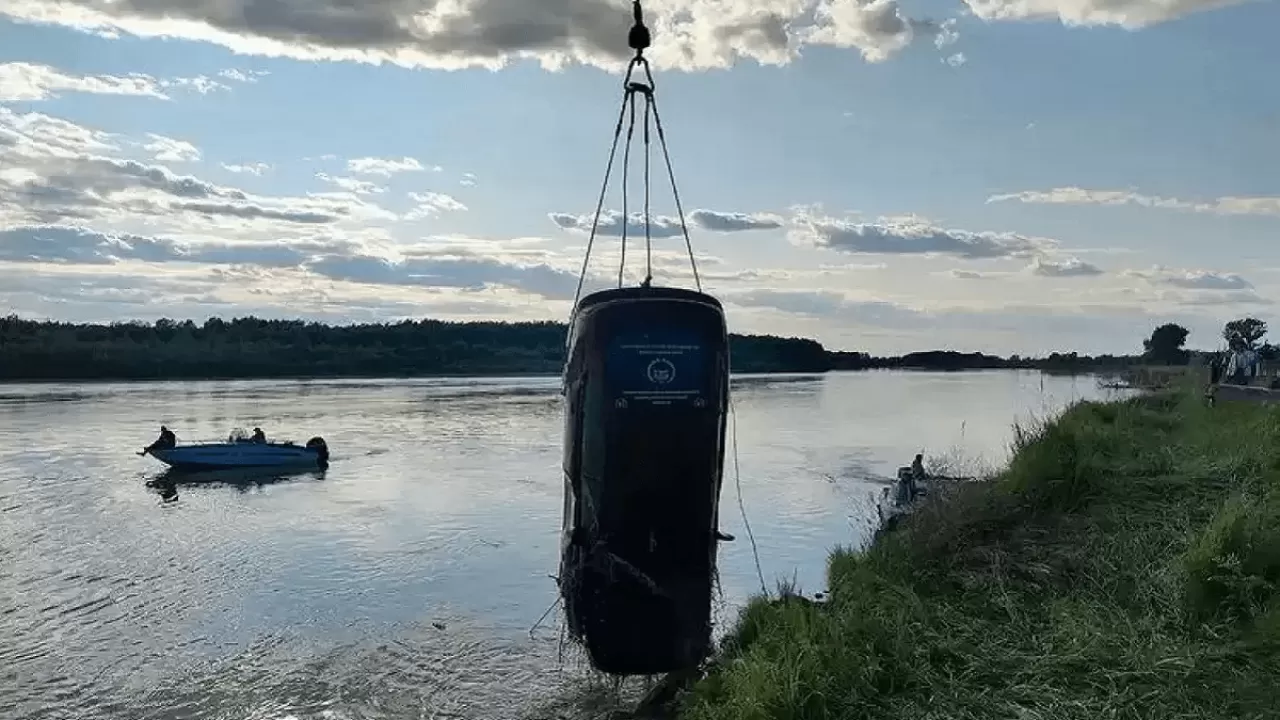 Павлодар облысында ер адам көлігімен бірге өзен түбінен табылды