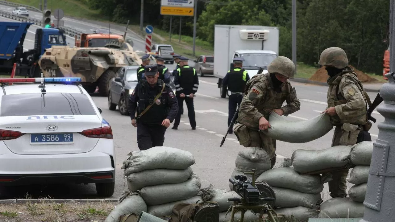 Мәскеу бүлікшілердің келуіне дайындалып жатыр