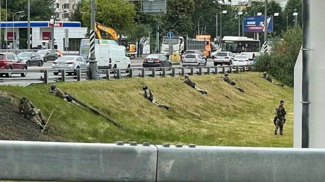 Мәскеуде дүйсенбі жұмыссыз күн деп жарияланды