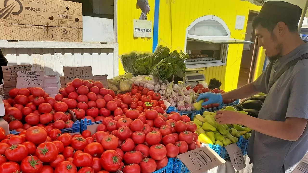 В Актобе цены на социальное продовольствие остановили рост