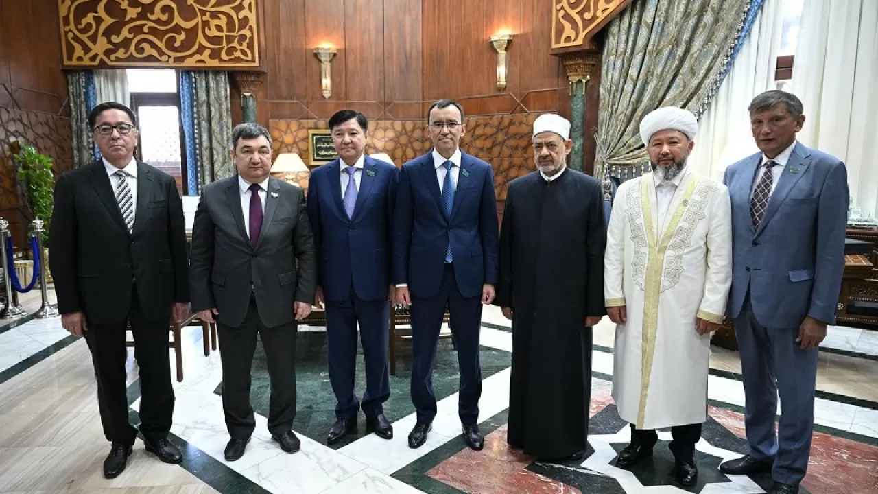 Каирде күрделі жөндеуден өткен Сұлтан әз-Захир Бейбарыс мешіті ашылды