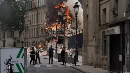 До 37 увеличилось число пострадавших от взрыва в Париже