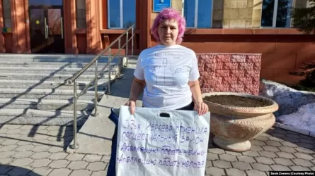 Жительницу Караганды арестовали за несанкционированный пикет