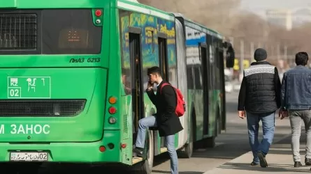 На двух автобусных маршрутах в Астане появились новые остановки