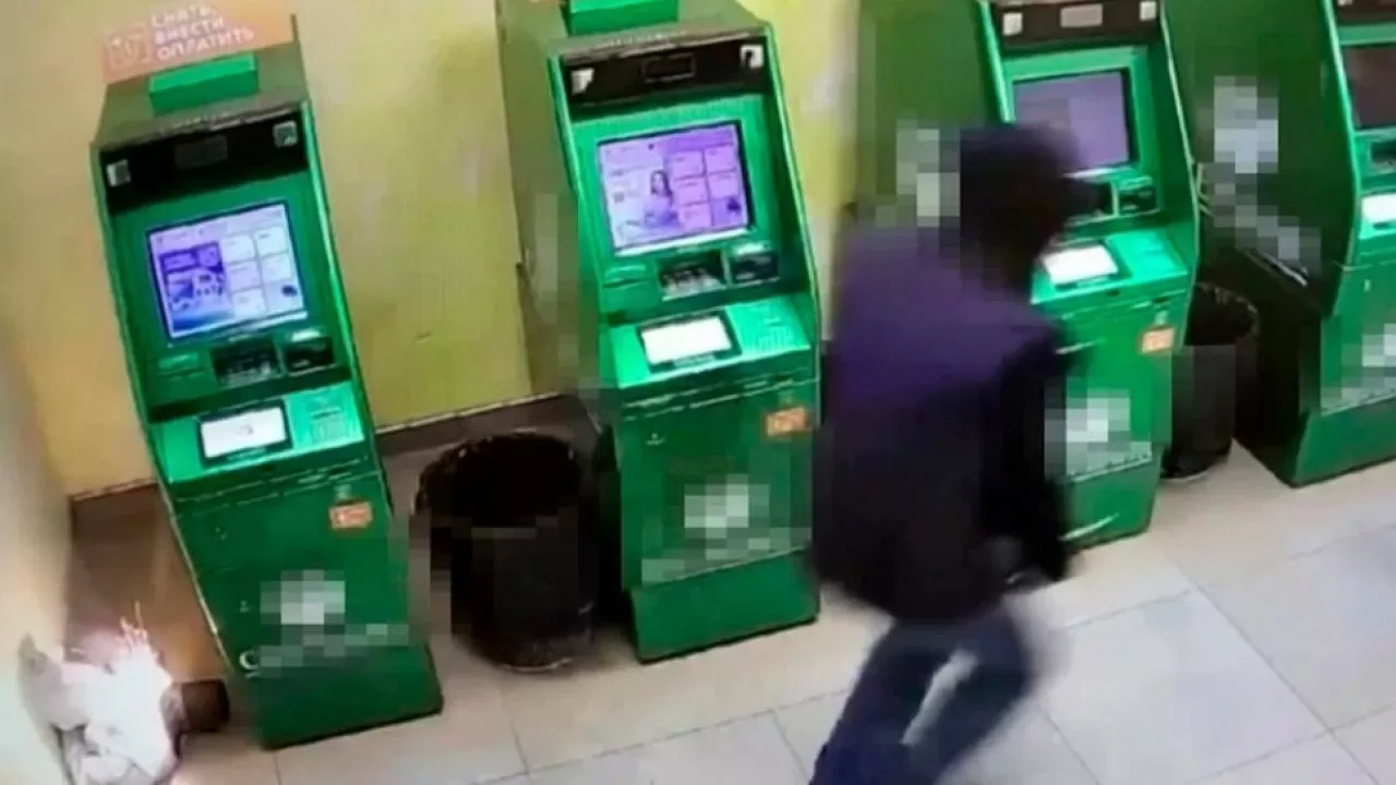 Житель России взорвал банкомат, чтобы похитить деньги