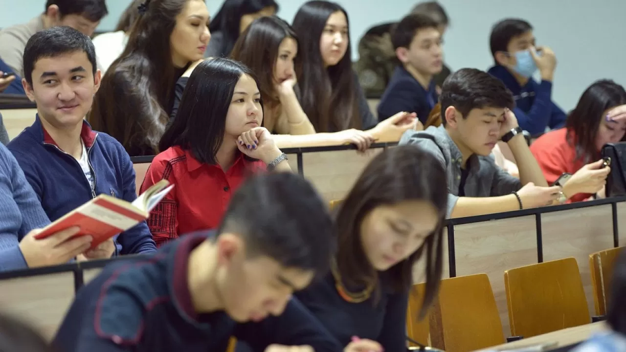 В каком регионе Казахстана больше всего колледжей?