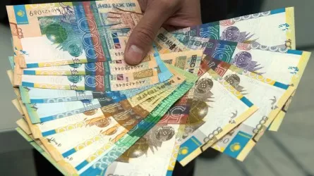 Продавцам в РК грозит наказание за отказ в приеме купюры в 200 тенге