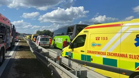 Два автобуса столкнулись в Чехии: десятки пострадавших 