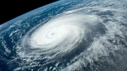 Супертайфун «Доксури» стремительно приближается к Восточной Азии  