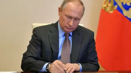 Путин установил единый налог для работающих из-за границы россиян