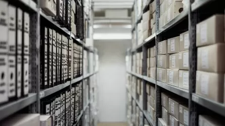 Архивы в нашем понимании – места хранения пыльных и ненужных бумаг – мнение