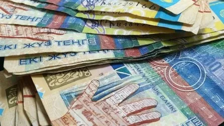 200 теңгелік қағаз ақша заңды күшін жойған жоқ – Ұлттық банк