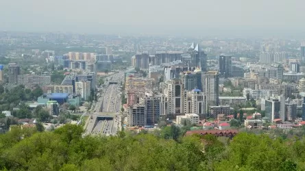 60 новых 18-метровых автобусов пополнили коммунальный автопарк Алматы 