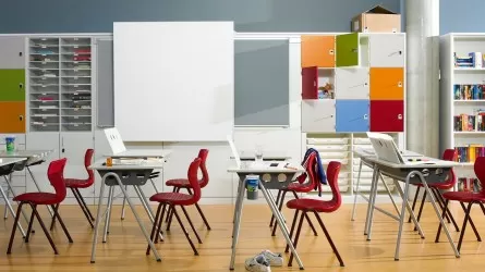 Кто обеспечит "комфортные школы" мебелью?