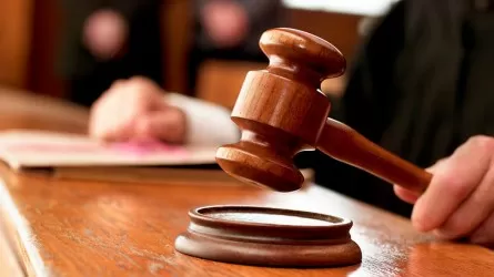Жігітін көлігімен сүйреп өлтірген бойжеткен сотта ақталып шықты