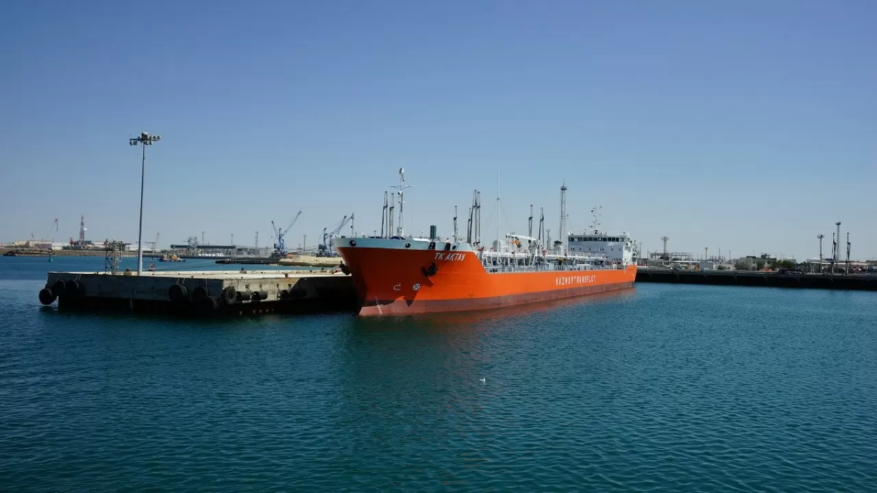 Актауский морской торговый порт вновь получил международный статус