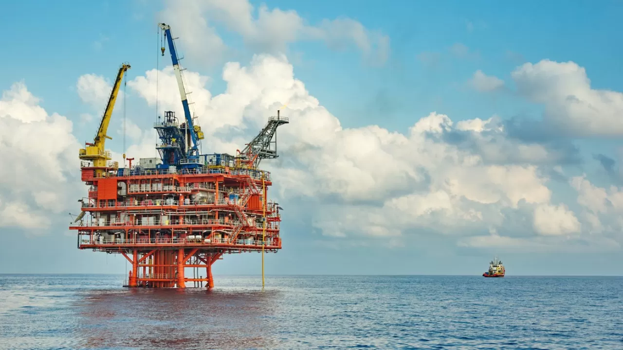 Brent маркалы мұнай барреліне 93,8 доллар шамасында саудалануда