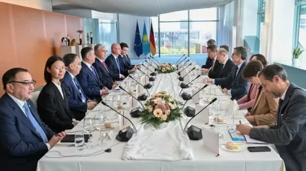 Токаев предложил германскому коллеге упростить визовый режим для казахстанцев