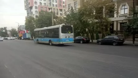 Проспект Гагарина в Алматы открыт для транспорта после почти трехмесячного ремонта теплосетей